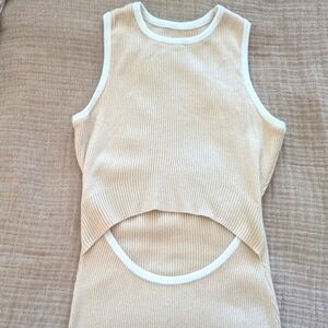 Beige/white trim knit dress